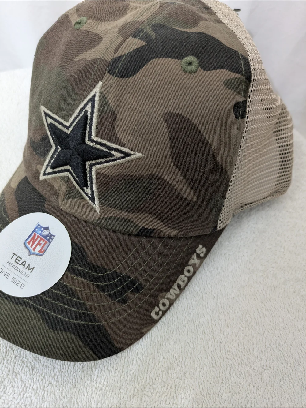 Dallas Cowboys Camo Trucker Hat NWT NFL Team Apparel Snapback
